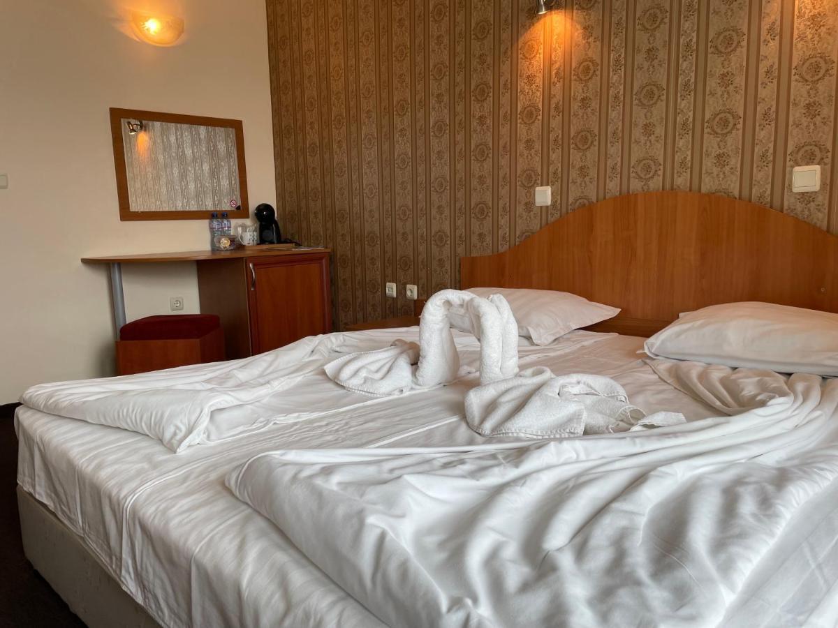 Deykin Hotel